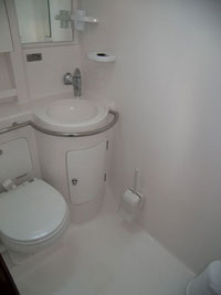 Yacht Velos - toilet 2